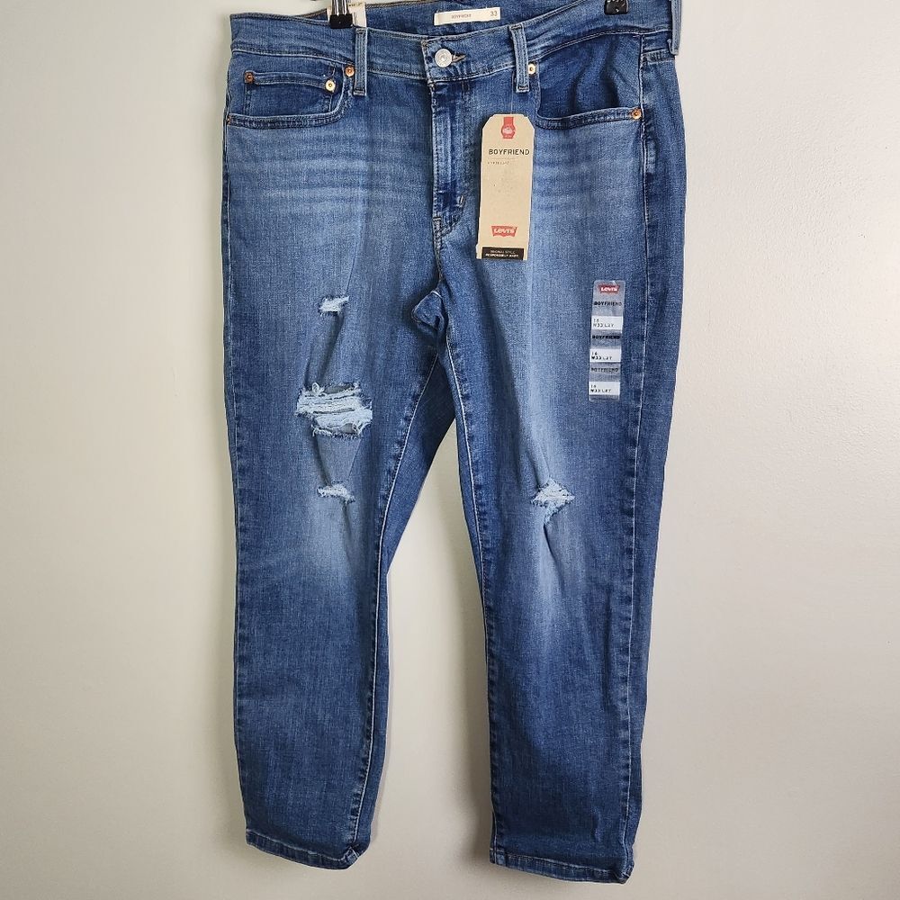 Levi's Boyfriend Relaxed Distressed Mid Rise Size 16, 33/27 NWT NEW - Picture 8 of 8